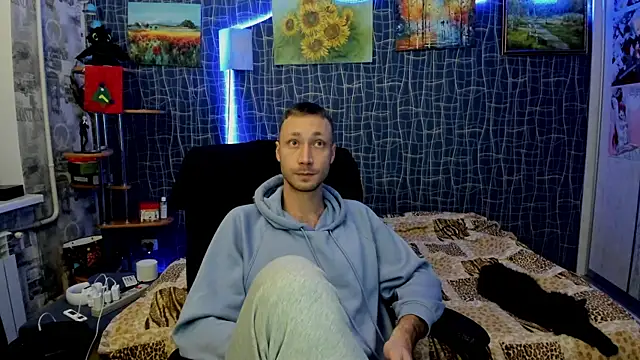 Snapshot of CuteBoy228 chatting on 01/09/26, 10:33 CuteBoy228 online show from 01/09/26, 10:33