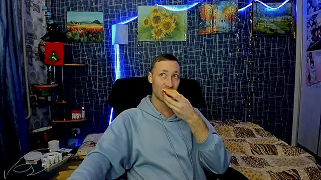 Snapshot of CuteBoy228 chatting on 01/14/26, 07:30 CuteBoy228 online show from 01/14/26, 07:30