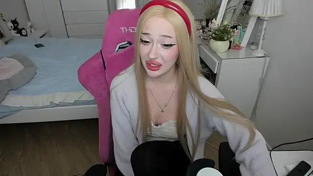 saadnesstyan online show from 10/17/25, 12:41