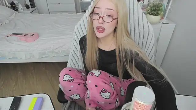 saadnesstyan online show from 12/03/25, 07:49