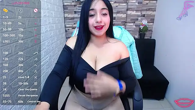 isabelsaenzxx online show from 10/16/25, 12:28
