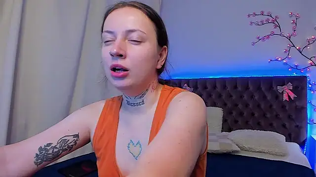 LilaVame online show from 10/10/25, 07:35