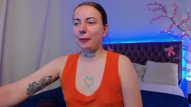 LilaVame online show from 10/13/25, 07:25