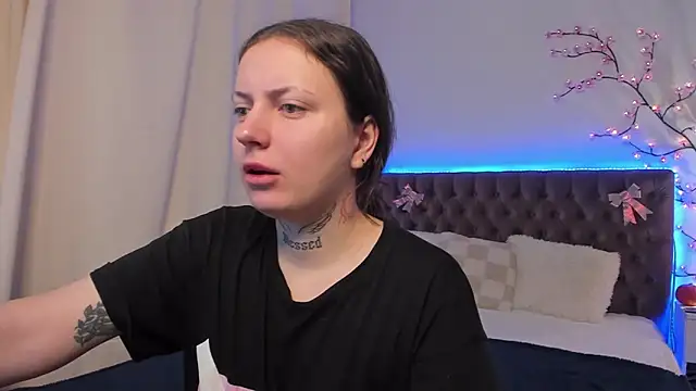 LilaVame online show from 11/10/25, 06:23