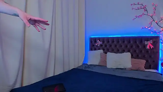 LilaVame online show from 11/25/25, 08:42