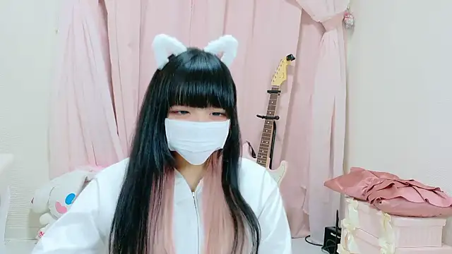 Snapshot of Nyan_love_ch chatting on 09/15/25, 05:40 Nyan love ch online show from 09/15/25, 05:40