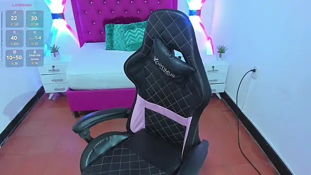 lissa jhonsoon online show from 10/24/25, 03:03