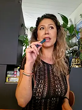 CelynaRoss online show from 07/07/26, 02:32
