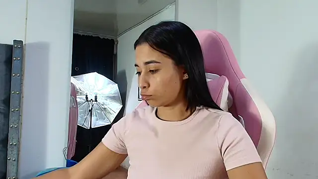 GraceWallace  online show from 04/25/26, 02:36