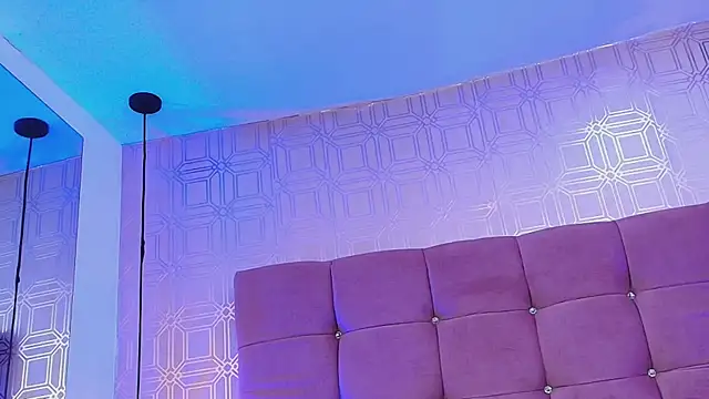 Snapshot of LexieBloom chatting on 11/14/25, 03:49 LexieBloom online show from 11/14/25, 03:49