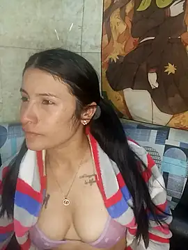 karinnahotdirty online show from 09/18/25, 01:51