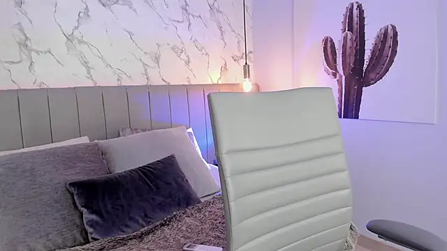 Karlla Brown online show from 01/14/26, 01:06