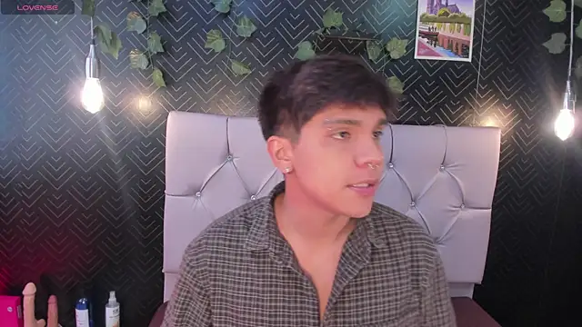 Thiago Kozak online show from 04/21/26, 01:50