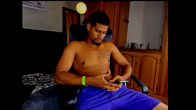 Snapshot of yurgaki_21 chatting on 03/01/26, 04:20 yurgaki 21 online show from 03/01/26, 04:20