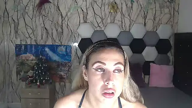 AntonellaBlanc online show from 12/17/25, 12:49