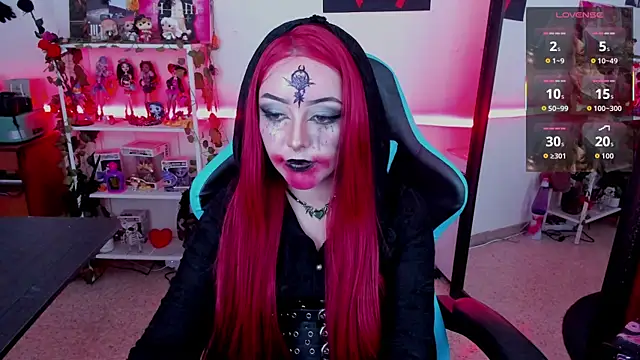 Makii 33 online show from 11/23/25, 12:43