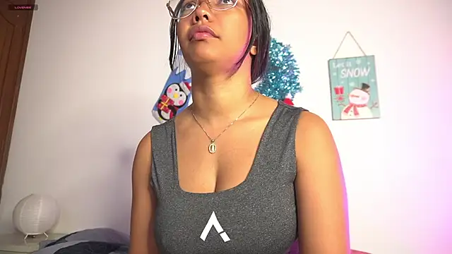 Snapshot of pocahotass_11 chatting on 01/08/26, 11:34 pocahotass 11 online show from 01/08/26, 11:34