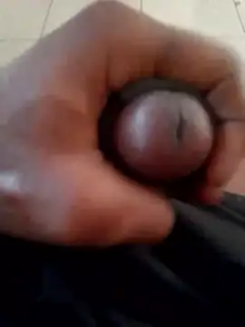 Snapshot of Silvier_78 chatting on 10/18/25, 10:16 Silvier 78 online show from 10/18/25, 10:16