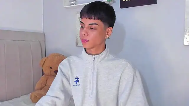 Thomas wil online show from 11/27/25, 06:37