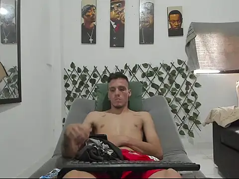 Latins Boss online show from 04/05/26, 08:28