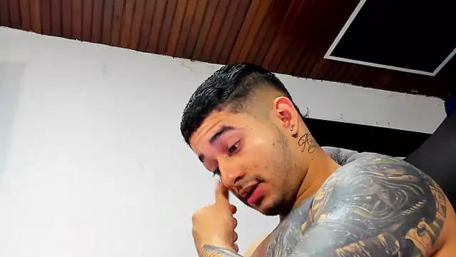 king falconer online show from 11/14/25, 11:57