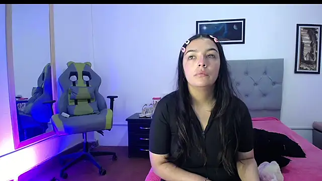 Esmeraldaa- online show from 09/24/25, 04:38