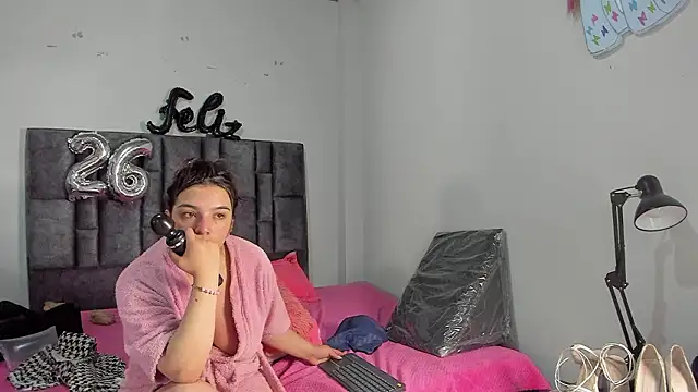 Esmeraldaa- online show from 03/07/26, 09:12