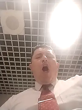 Snapshot of BigCristh79 chatting on 09/22/25, 12:45 BigCristh79 online show from 09/22/25, 12:45