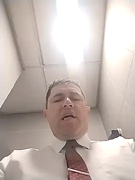 Snapshot of BigCristh79 chatting on 09/28/25, 02:11 BigCristh79 online show from 09/28/25, 02:11