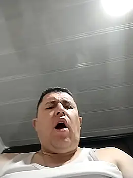 BigCristh79 online show from 10/30/25, 12:28