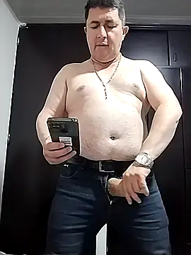 BigCristh79 online show from 04/13/26, 02:11