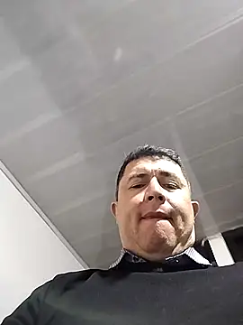 BigCristh79 online show from 04/27/26, 12:47