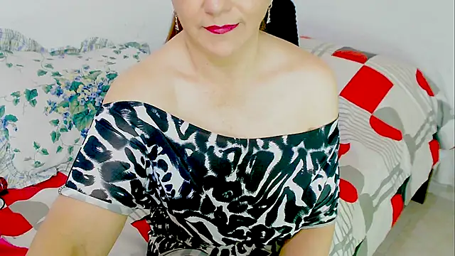 Kendraline1 online show from 10/04/25, 07:01