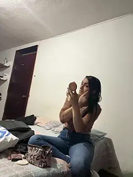 Snapshot of magnusclark chatting on 09/14/25, 03:16 magnusclark online show from 09/14/25, 03:16