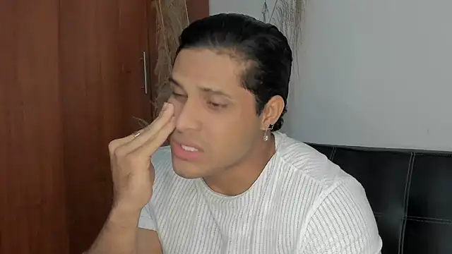 Snapshot of Evansdark1 chatting on 10/04/25, 03:15 Evansdark1 online show from 10/04/25, 03:15