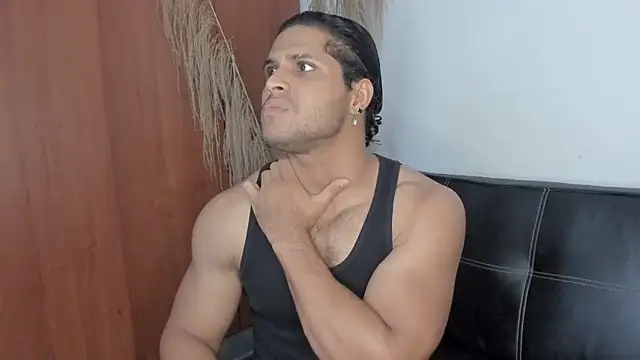 Snapshot of Evansdark1 chatting on 10/08/25, 11:02 Evansdark1 online show from 10/08/25, 11:02