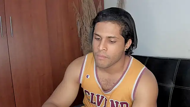 Snapshot of Evansdark1 chatting on 10/23/25, 02:11 Evansdark1 online show from 10/23/25, 02:11