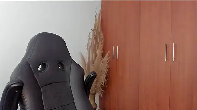 Evansdark1 online show from 04/05/26, 10:18