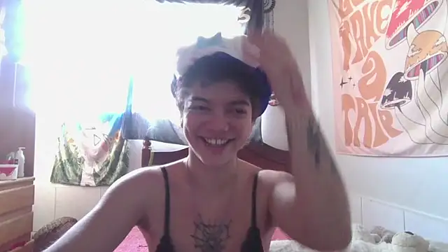 CamillyBlum online show from 05/25/26, 04:13