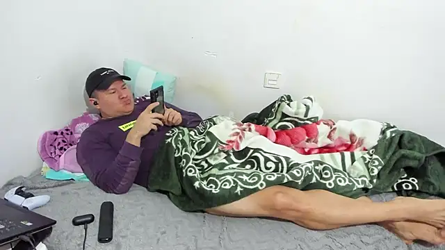 Snapshot of fuckynations chatting on 03/22/25, 06:54 fuckynations online show from 03/22/25, 06:54