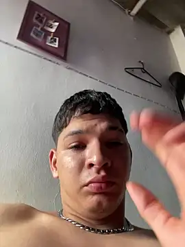 RobinLenoxx online show from 10/23/25, 04:50