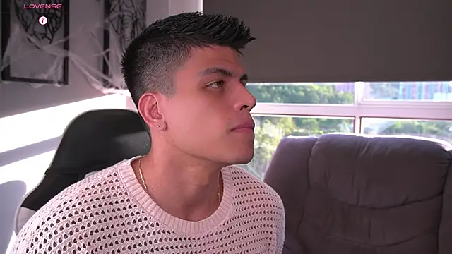 tyler muscle1 online show from 10/13/25, 10:10