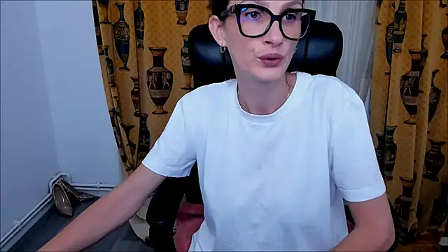 NaughtyWifey1 online show from 09/19/25, 04:47