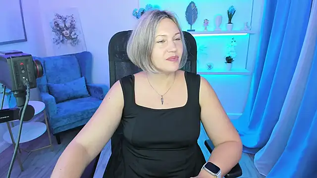 Snapshot of NinaStarle chatting on 09/25/25, 04:38 NinaStarle online show from 09/25/25, 04:38