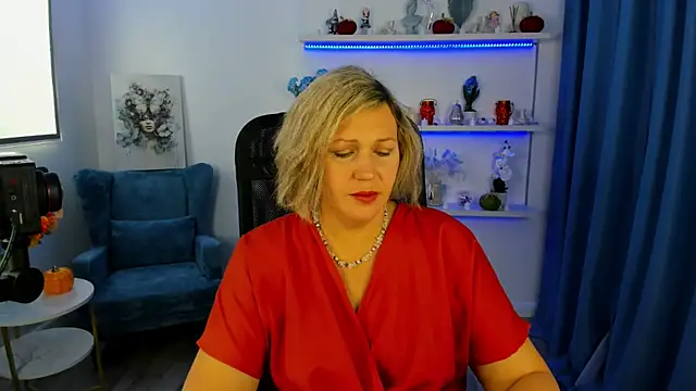 Snapshot of NinaStarle chatting on 10/19/25, 04:46 NinaStarle online show from 10/19/25, 04:46