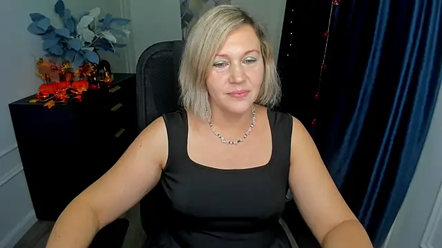 Snapshot of NinaStarle chatting on 10/22/25, 04:57 NinaStarle online show from 10/22/25, 04:57