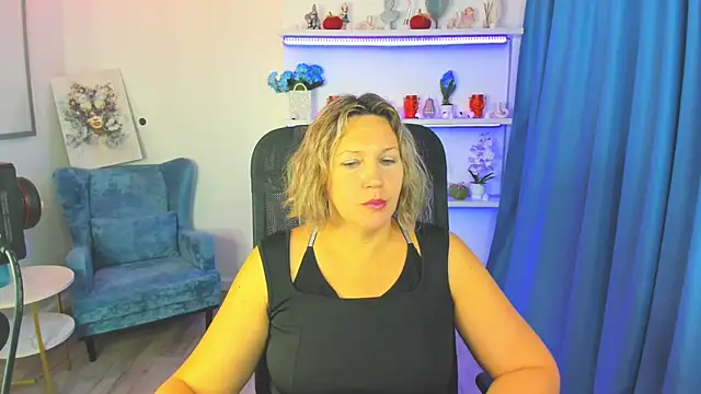 NinaStarle online show from 11/02/25, 04:37