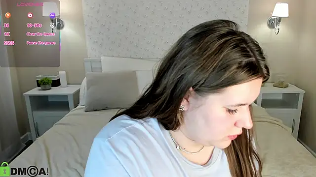 Chloee White online show from 10/12/25, 06:45