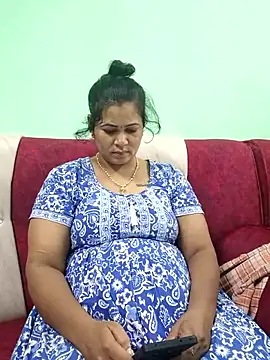 Snapshot of tamilaruvi chatting on 05/07/26, 08:20 tamilaruvi online show from 05/07/26, 08:20