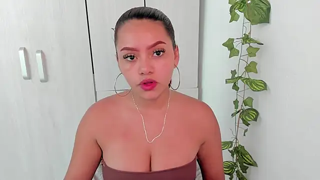 Zunny m online show from 04/17/26, 08:56